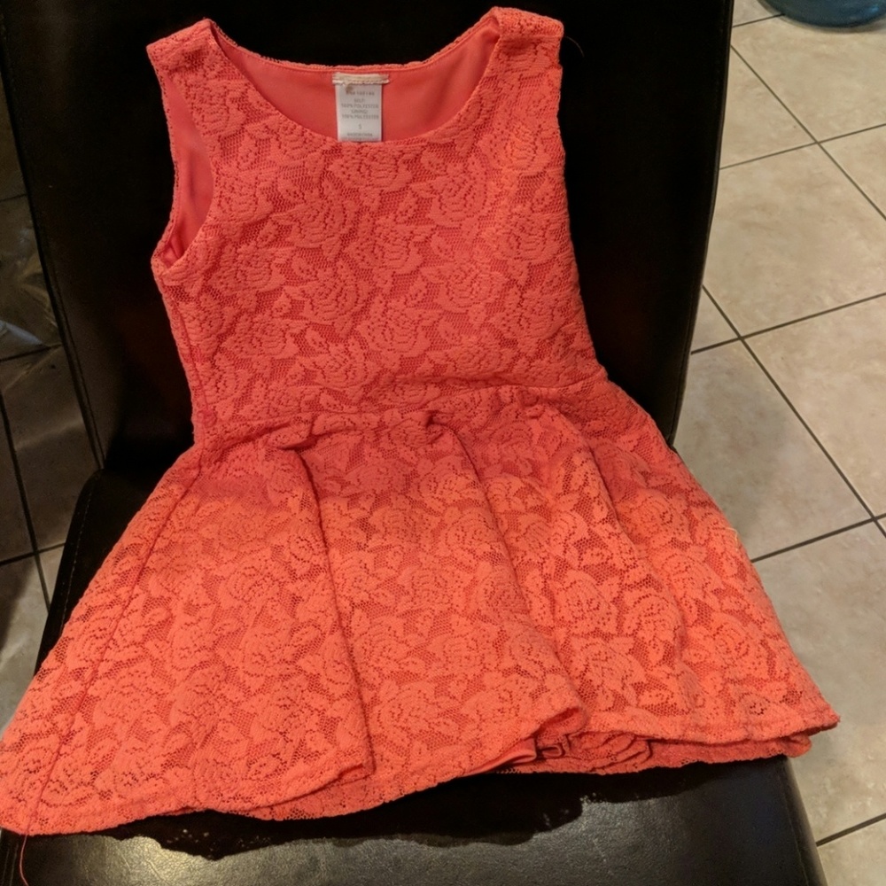 Girls dress
